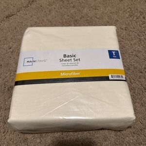 NWT Mainstays Ivory Twin Size Microfiber Basic Sheet Set